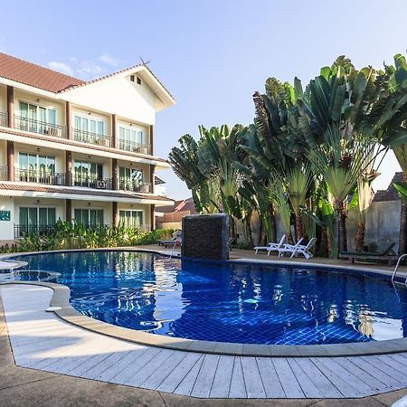 Diamond Park Inn Chiangrai & Resort Чианграй Экстерьер фото